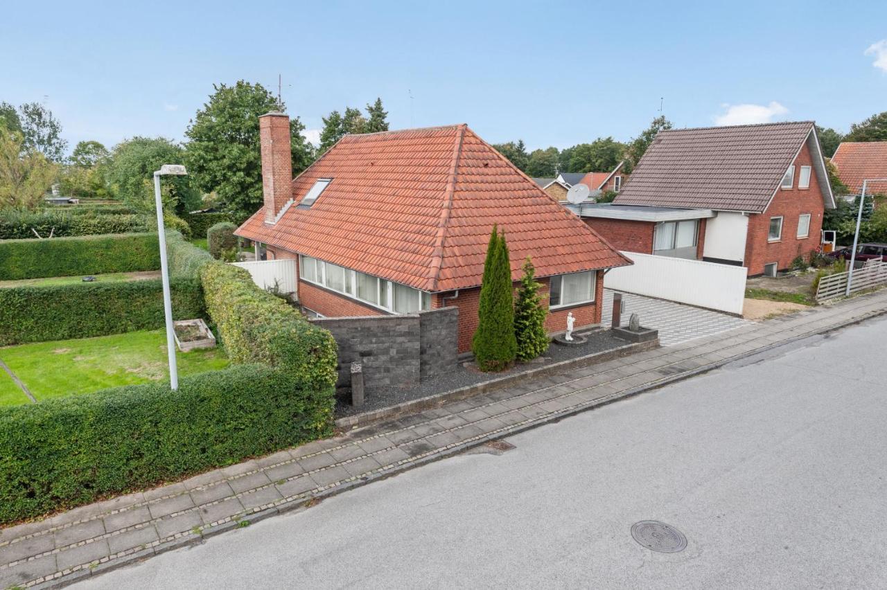 Bb Ikast Bed and Breakfast Exteriör bild